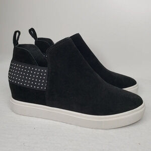 Steve Madden Crushin Black Suede Studded Pull On Hidden Heel Sneakers Sz 9.5M
